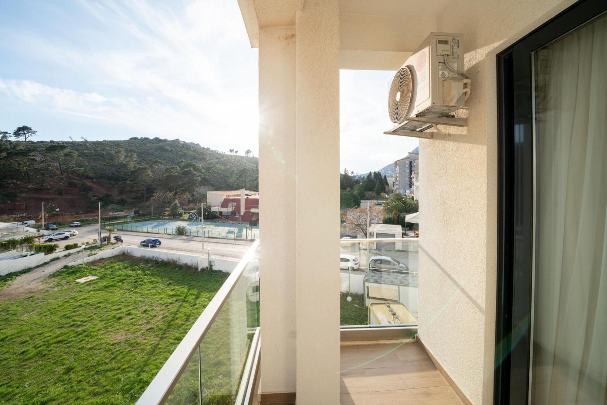Mariner Apartments Sutomore Εξωτερικό φωτογραφία